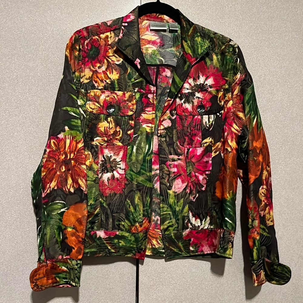 Chicos light weight open front vivid floral jacket, size 0